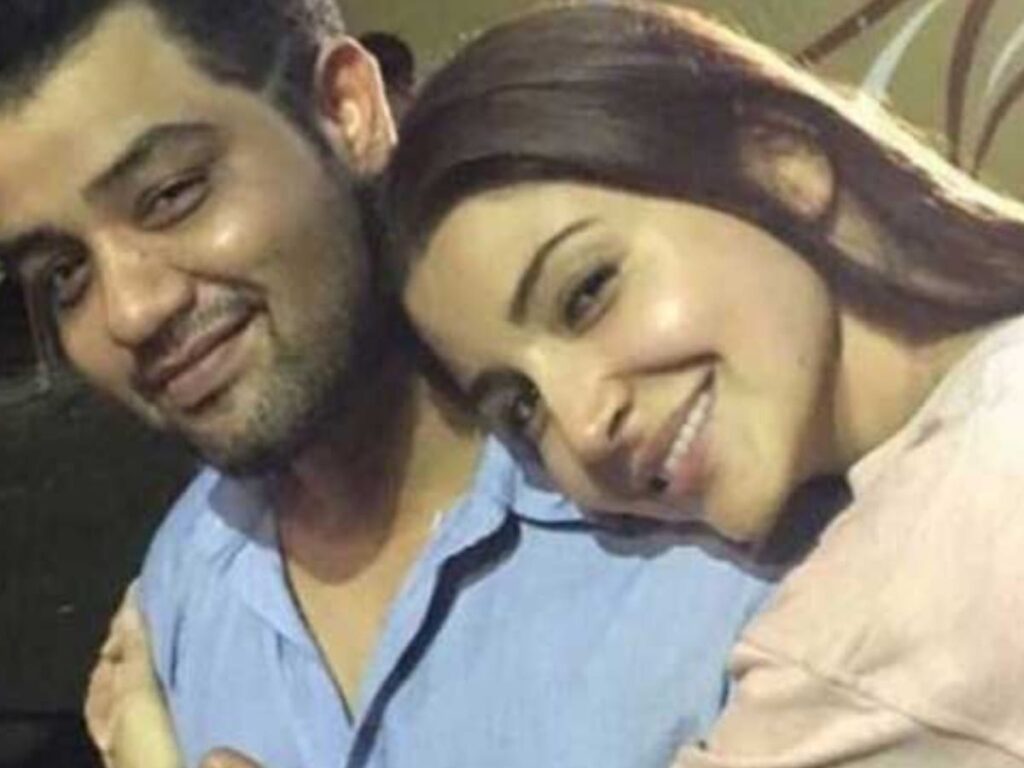 Anushka sharma with brother karnesh shrma