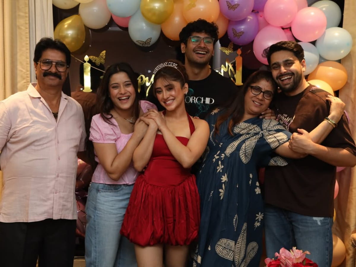 Shivangi Joshi Birthday pics