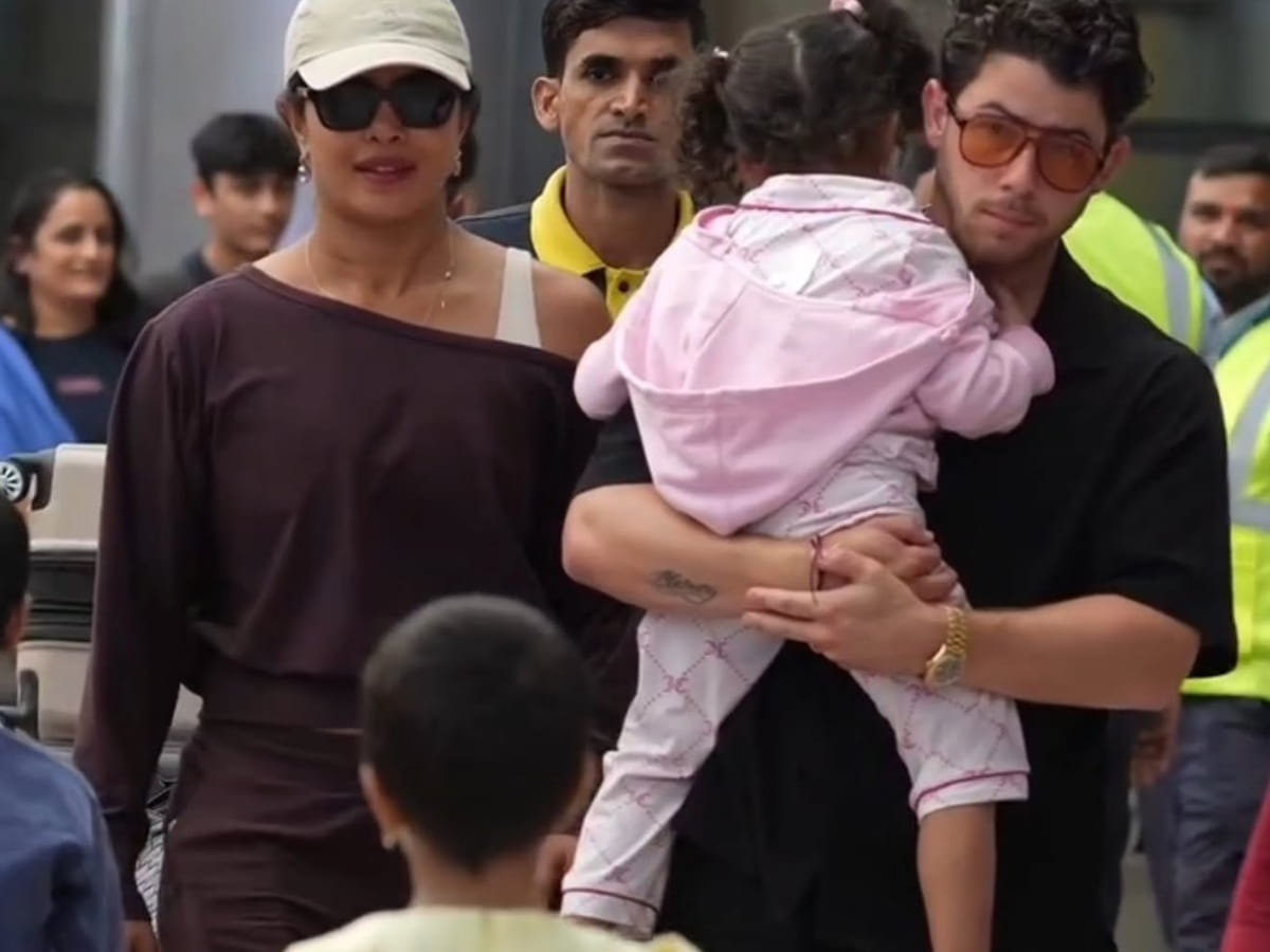 Priyanka chopra arrived inda